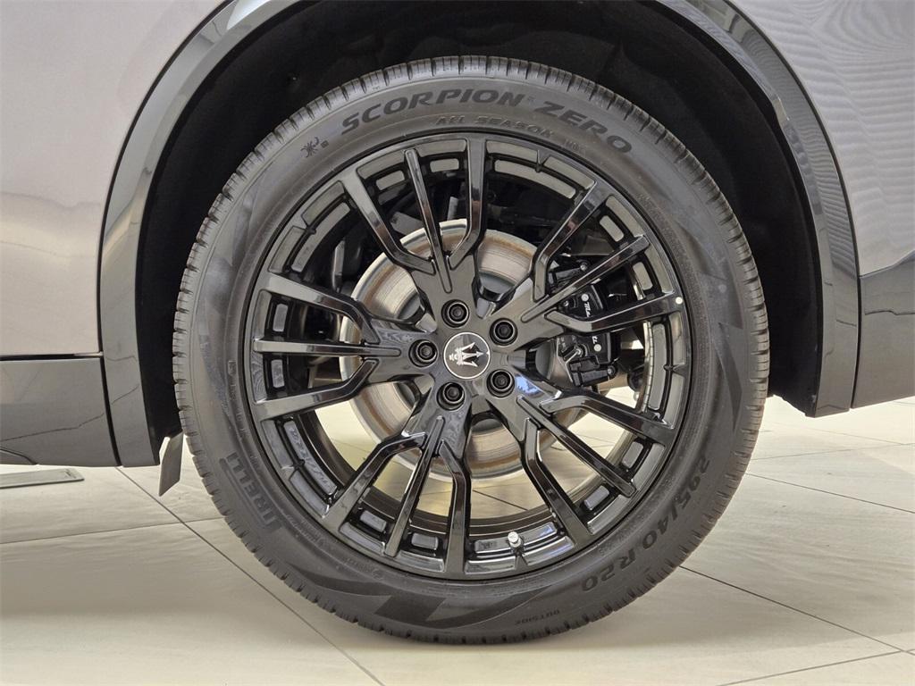 new 2025 Maserati Grecale car, priced at $81,600
