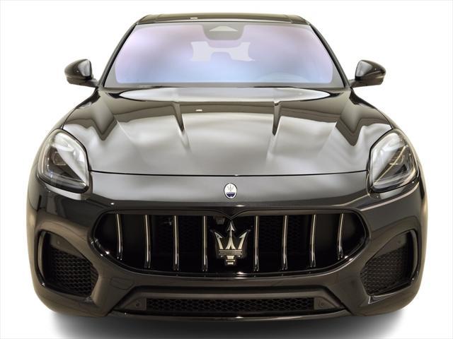 new 2024 Maserati Grecale car, priced at $79,185