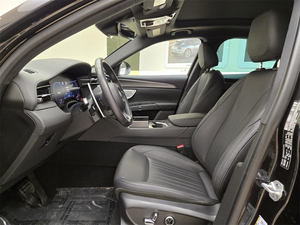 used 2024 Maserati Grecale car, priced at $49,990