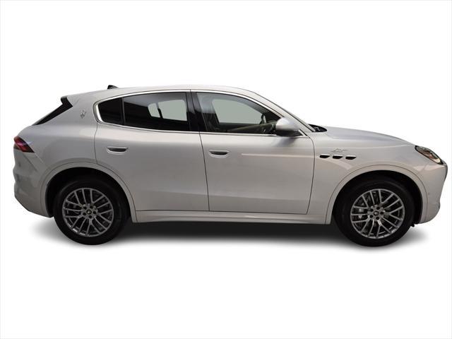 new 2024 Maserati Grecale car, priced at $76,485