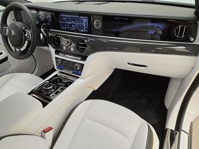 new 2025 Rolls-Royce Spectre car, priced at $576,300