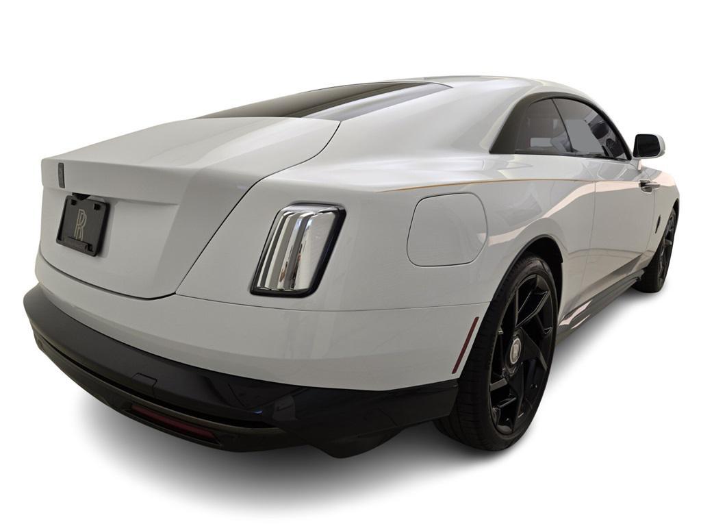 new 2025 Rolls-Royce Spectre car, priced at $576,300