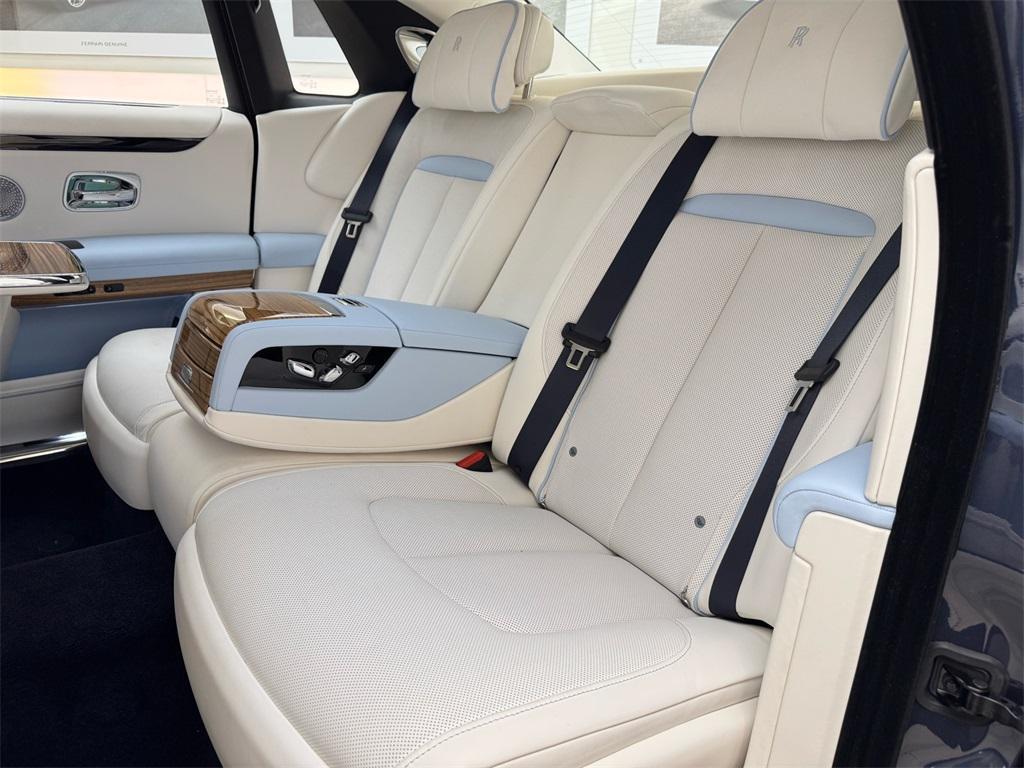 new 2025 Rolls-Royce Ghost car, priced at $468,100