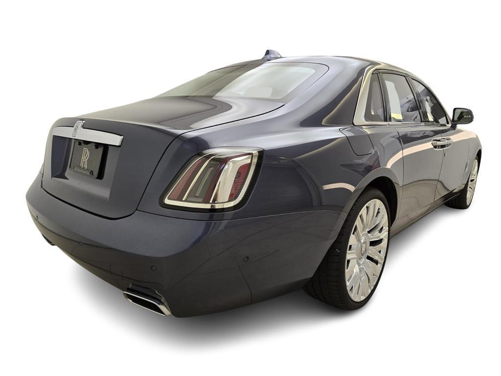 new 2025 Rolls-Royce Ghost car, priced at $468,100