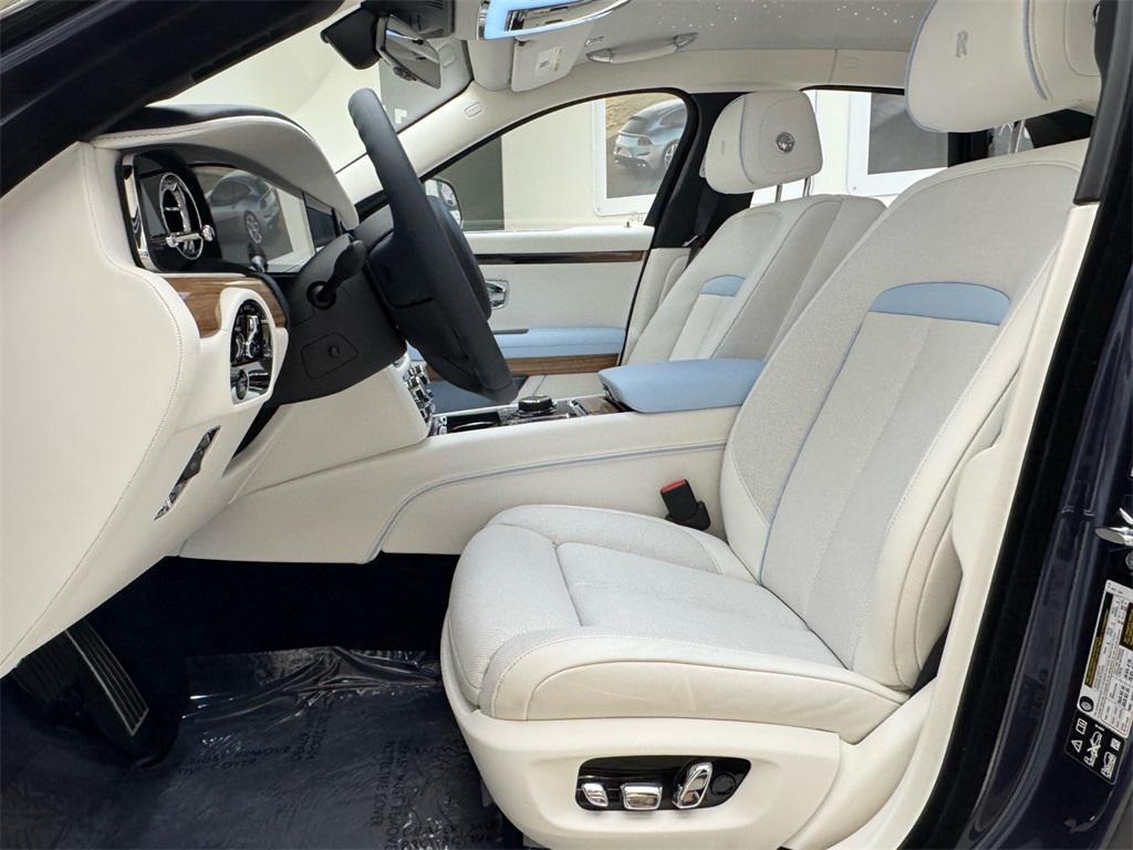 new 2025 Rolls-Royce Ghost car, priced at $468,100