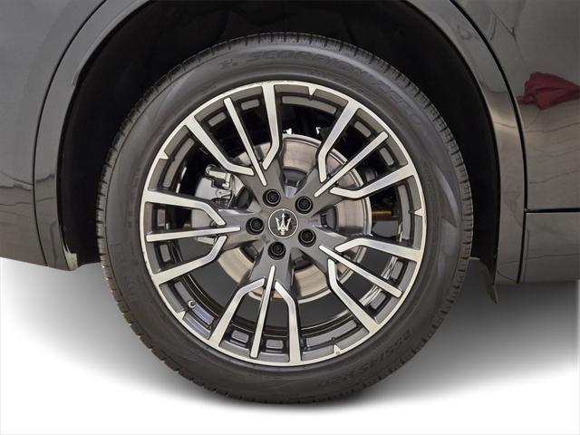 used 2024 Maserati Grecale car, priced at $54,990