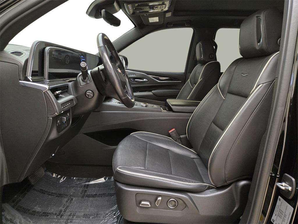 used 2021 Cadillac Escalade ESV car, priced at $62,490