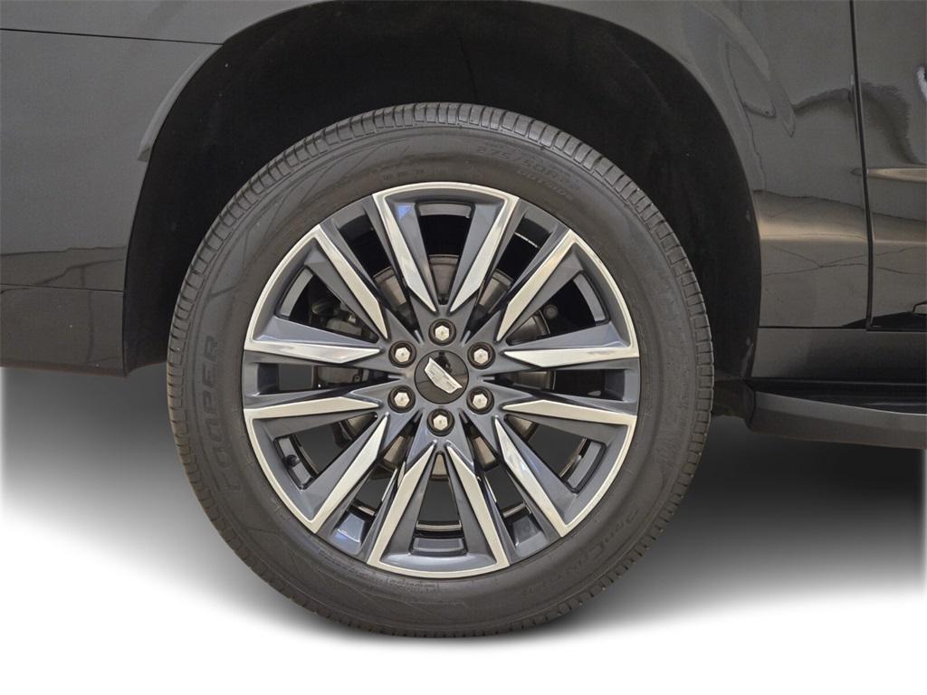 used 2021 Cadillac Escalade ESV car, priced at $62,490