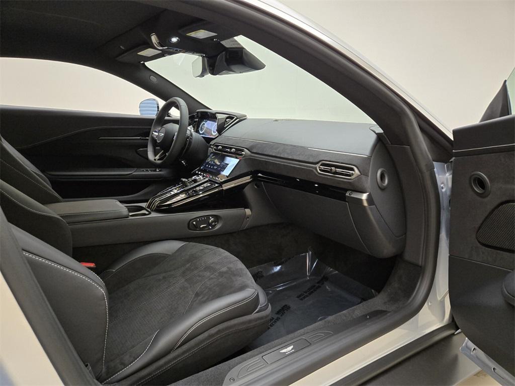 new 2025 Aston Martin Vantage car, priced at $220,900