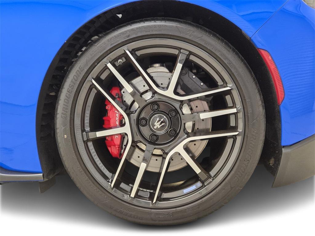 used 2022 Maserati MC20 car, priced at $169,990