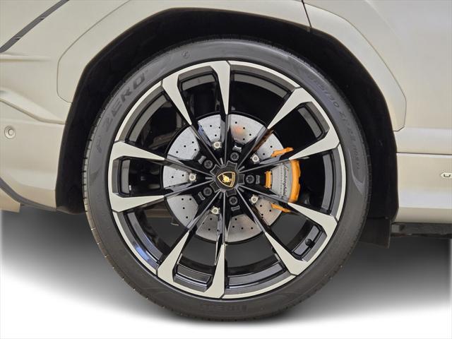 used 2024 Lamborghini Urus car, priced at $276,990