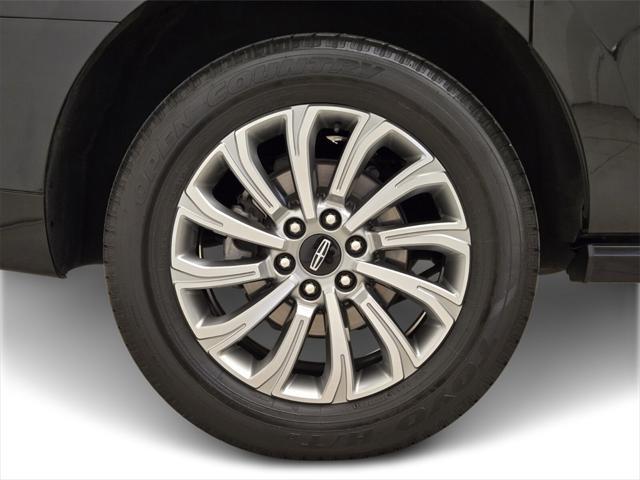 used 2022 Lincoln Navigator car, priced at $56,990