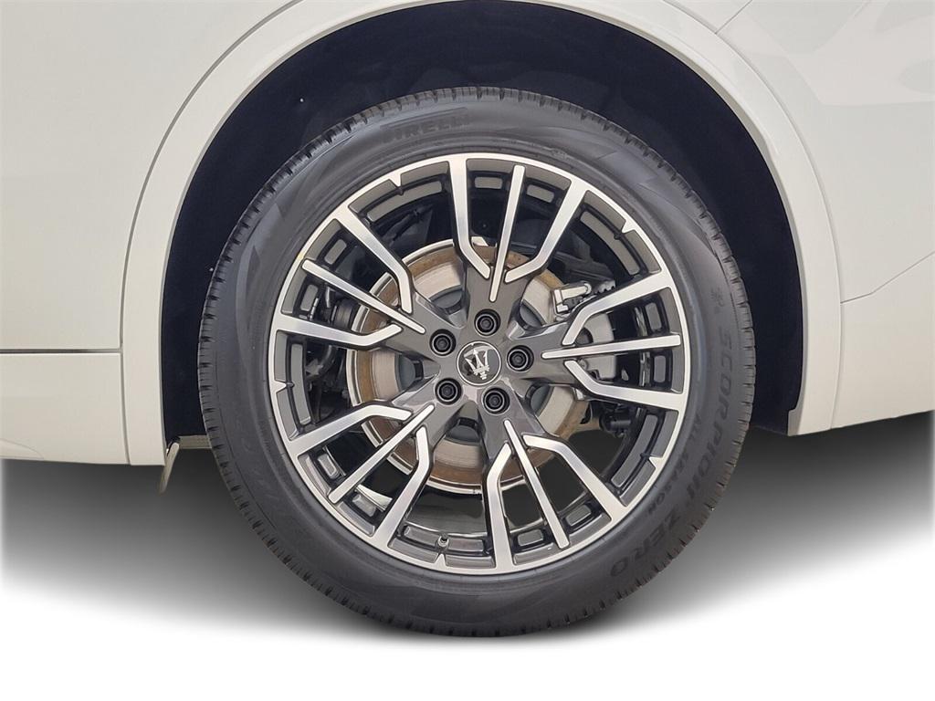 used 2024 Maserati Grecale car, priced at $51,990