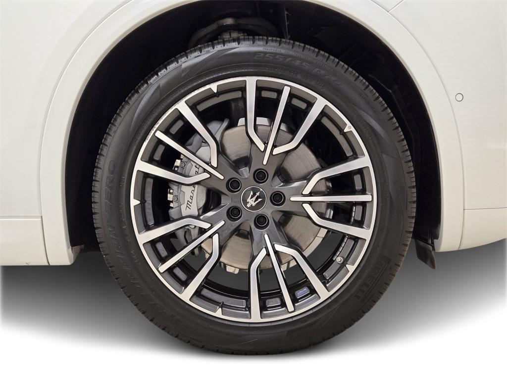 used 2024 Maserati Grecale car, priced at $49,990