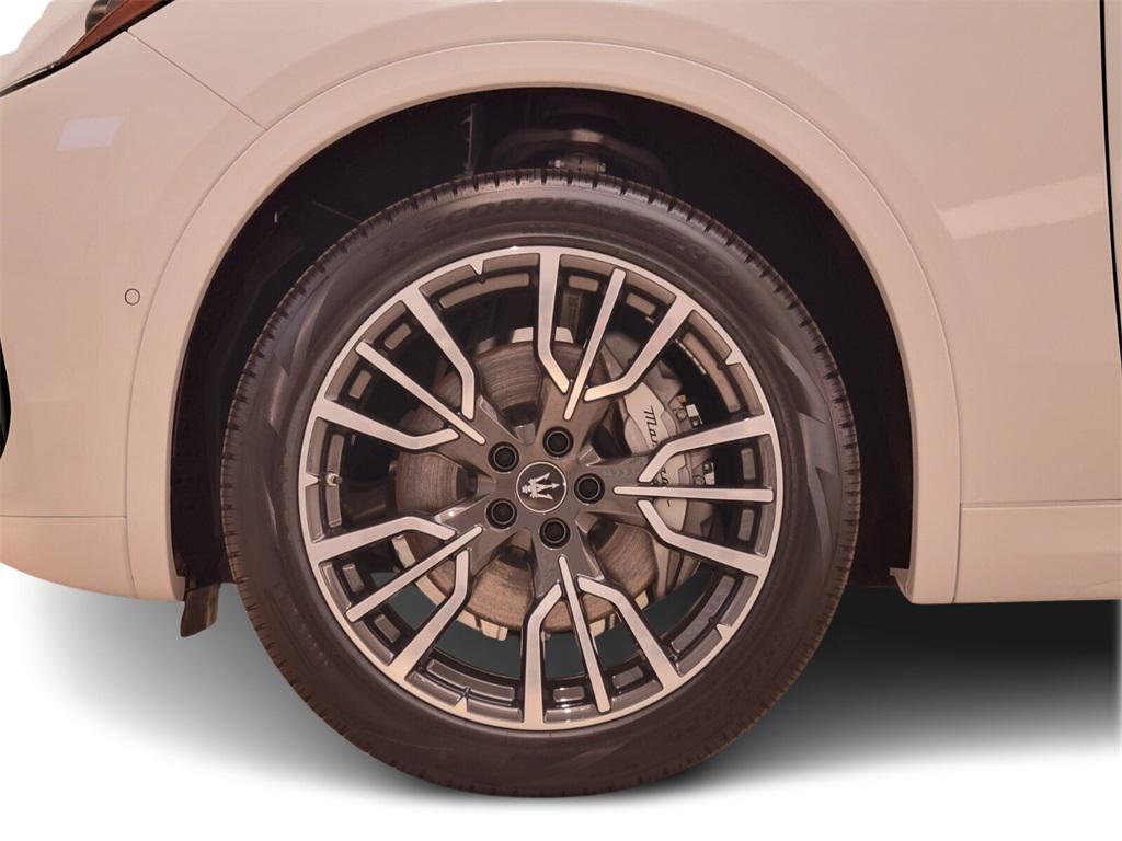 used 2024 Maserati Grecale car, priced at $51,990