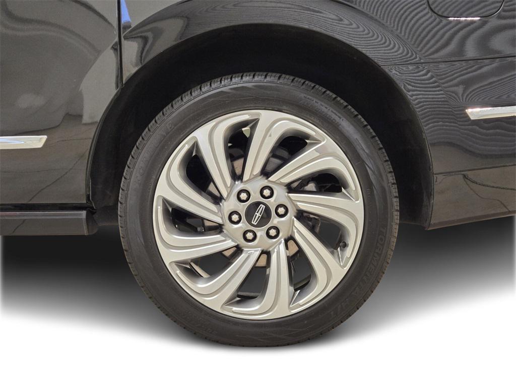 used 2024 Lincoln Navigator car, priced at $64,990