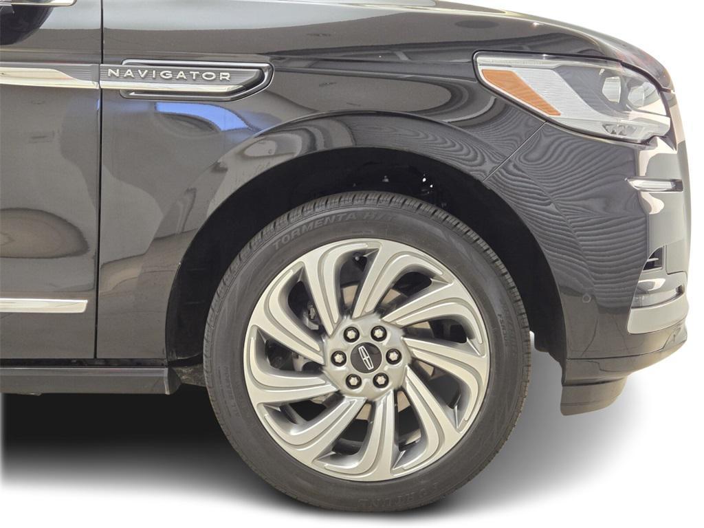 used 2024 Lincoln Navigator car, priced at $64,990