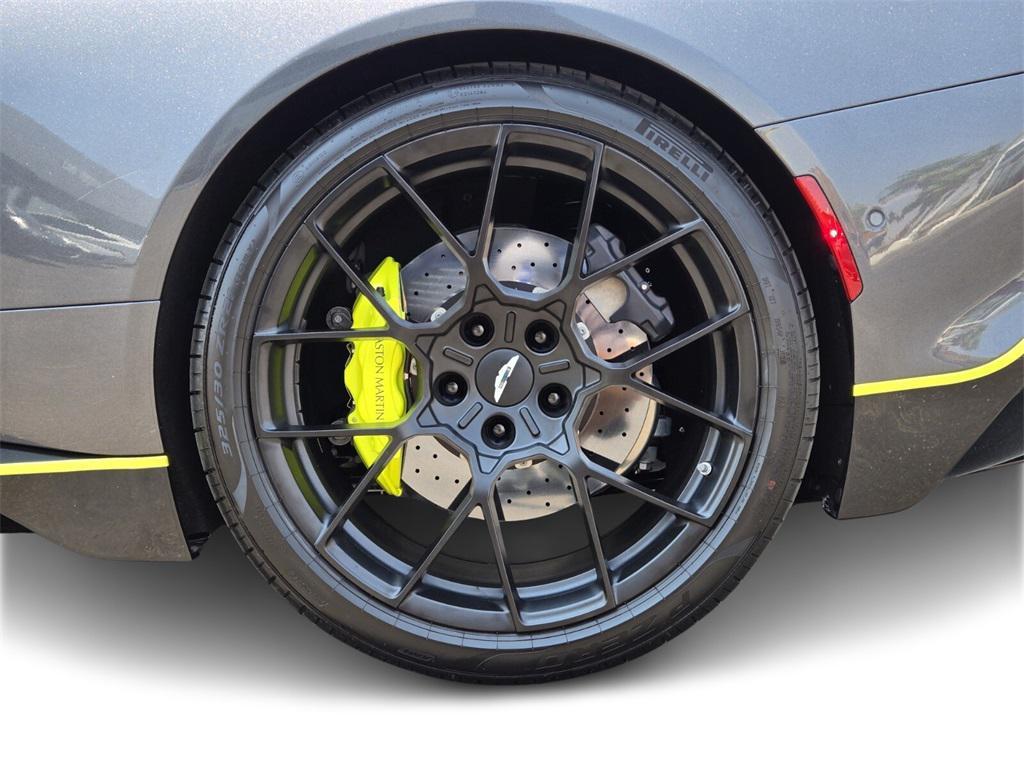 new 2025 Aston Martin Vanquish car, priced at $541,000