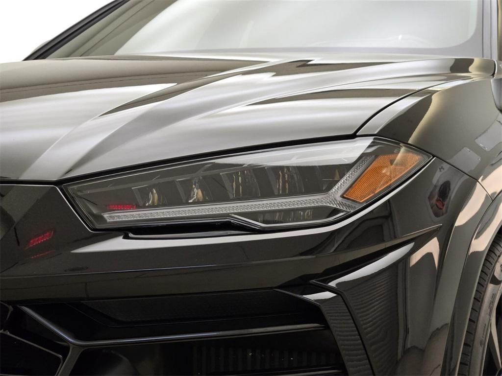 used 2021 Lamborghini Urus car, priced at $197,990
