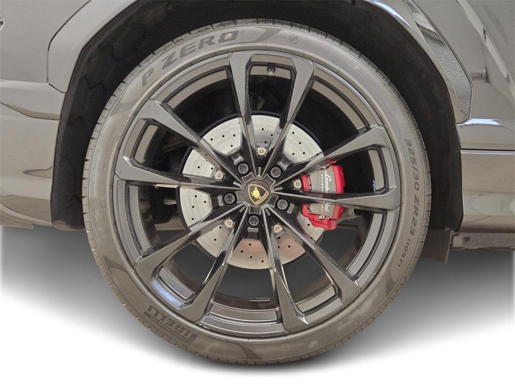 used 2021 Lamborghini Urus car, priced at $197,990