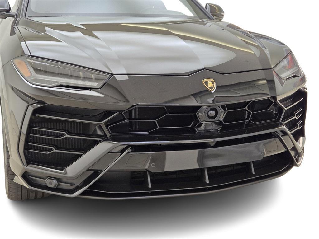 used 2021 Lamborghini Urus car, priced at $197,990