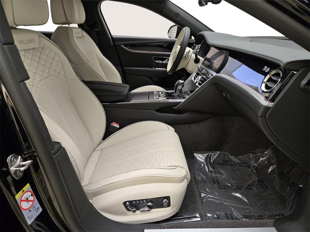 new 2025 Bentley Flying Spur car, priced at $335,580