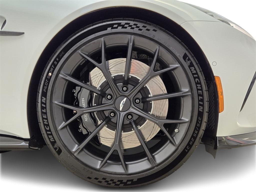 new 2026 Aston Martin Vantage car, priced at $269,400