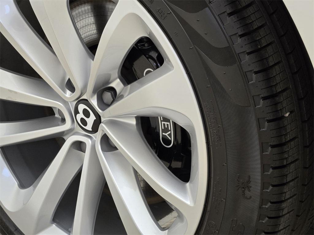 new 2025 Bentley Bentayga car, priced at $246,450