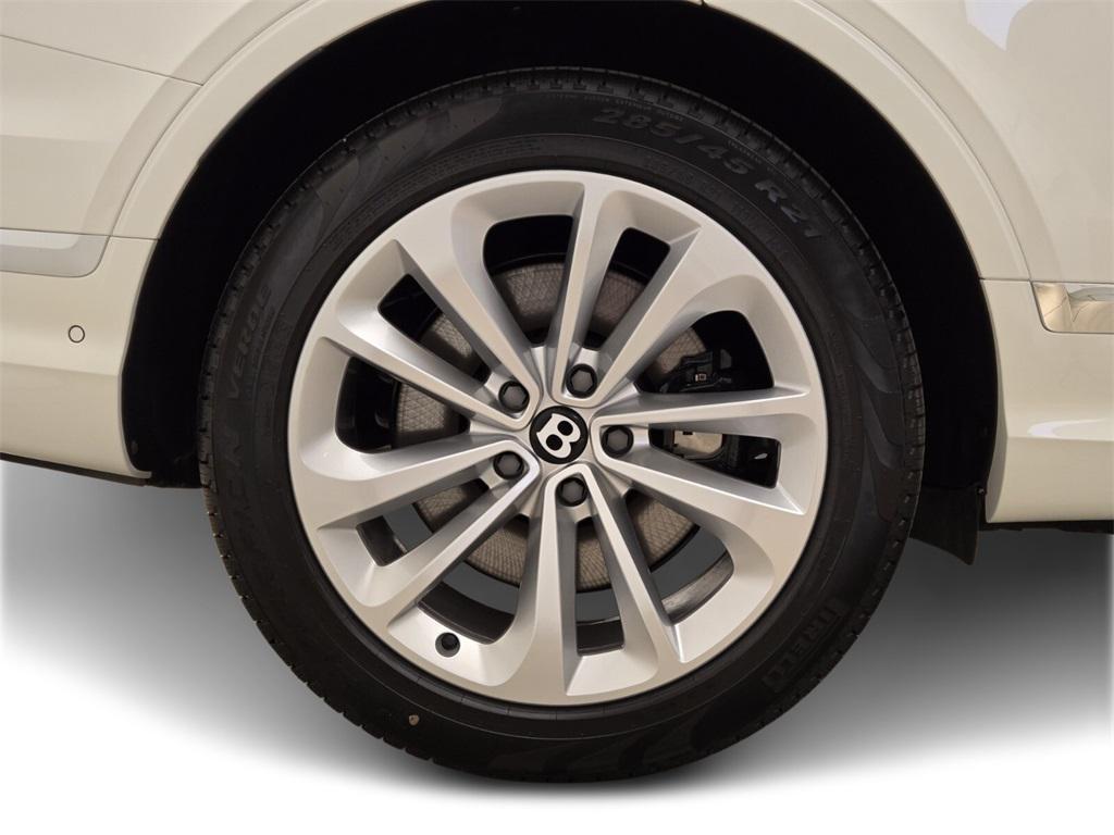 new 2025 Bentley Bentayga car, priced at $246,450