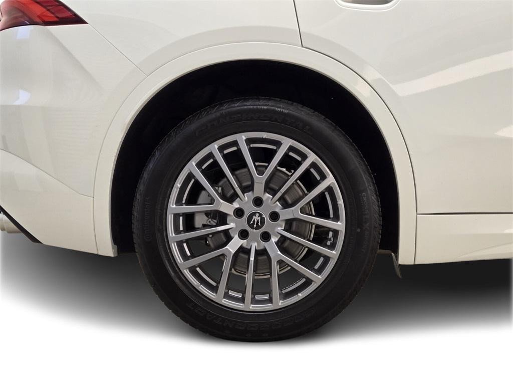 new 2024 Maserati Grecale car, priced at $76,485