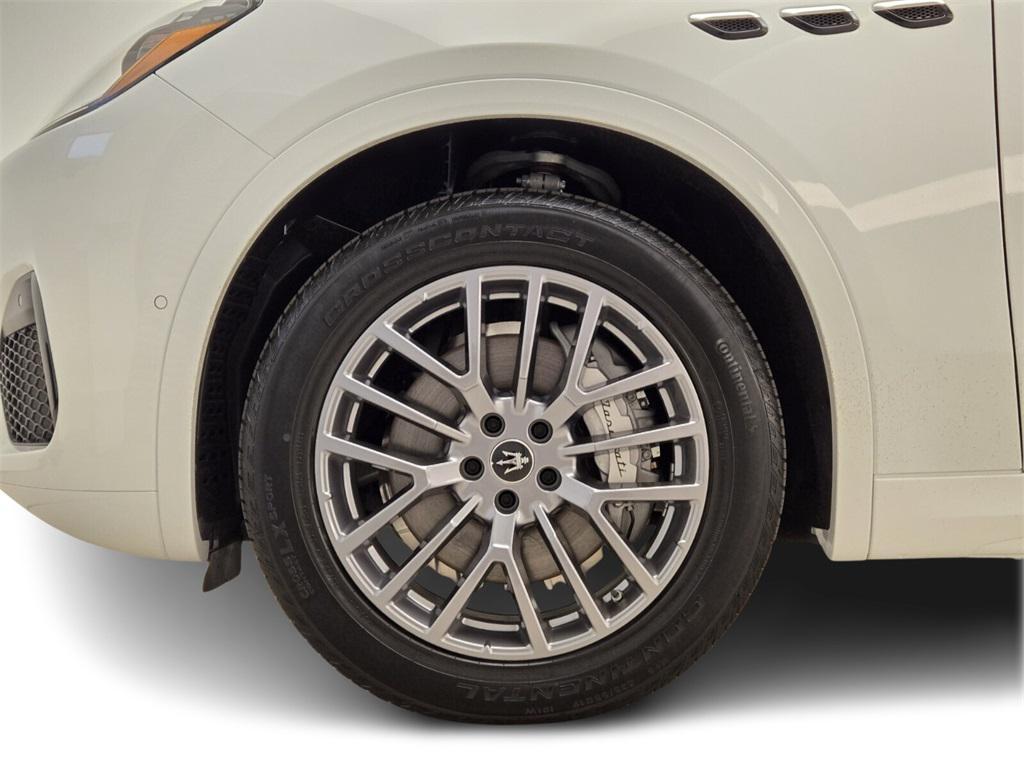 new 2024 Maserati Grecale car, priced at $76,485