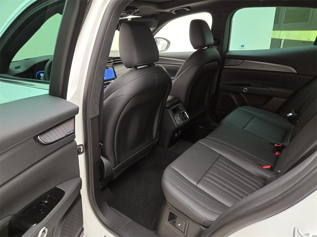 new 2024 Maserati Grecale car, priced at $76,485