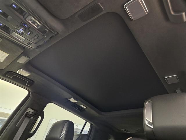 used 2021 Cadillac Escalade ESV car, priced at $70,990