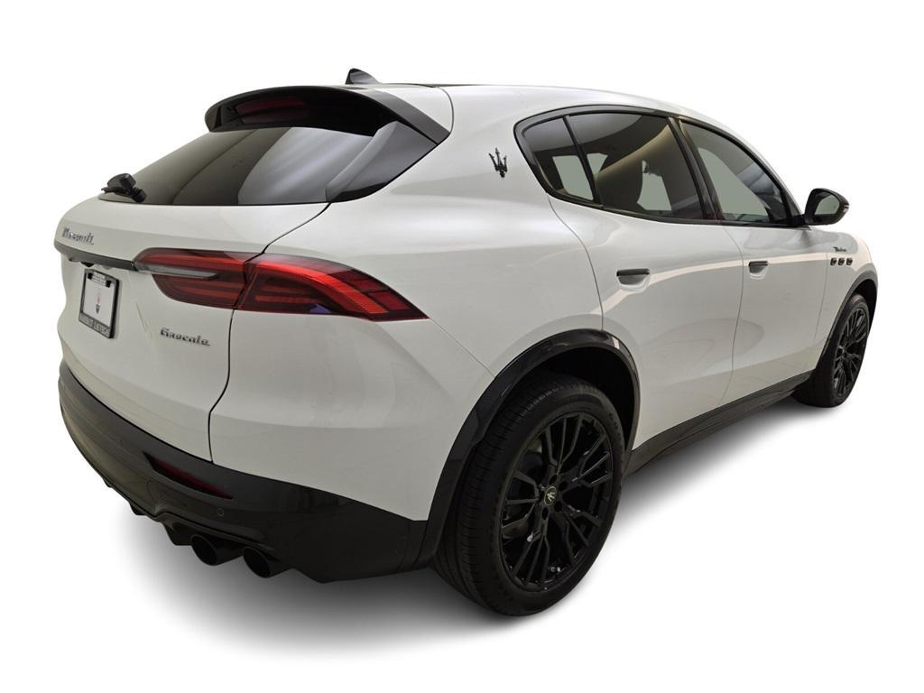 new 2025 Maserati Grecale car, priced at $85,550
