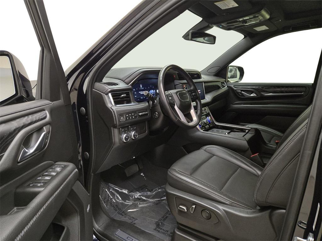 used 2022 GMC Yukon XL car, priced at $63,990