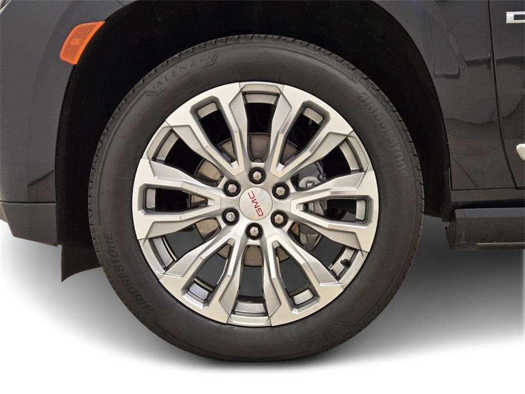 used 2022 GMC Yukon XL car, priced at $63,990