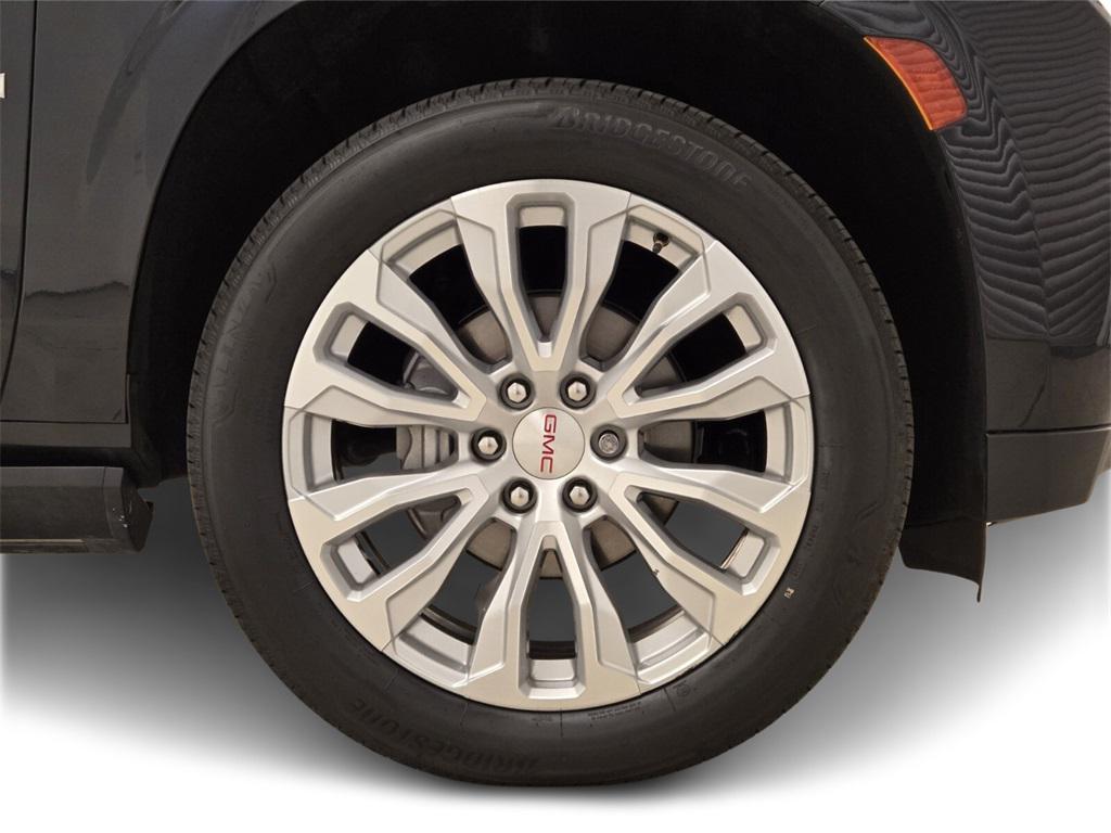 used 2022 GMC Yukon XL car, priced at $63,990