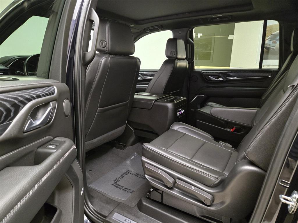 used 2022 GMC Yukon XL car, priced at $63,990