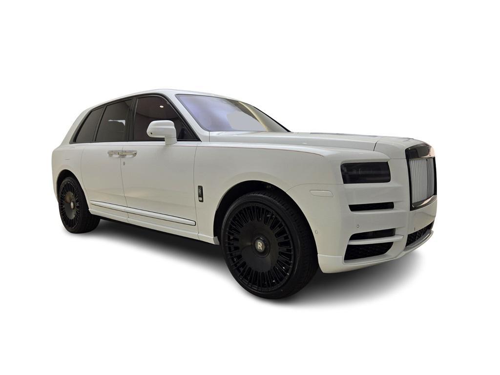 used 2021 Rolls-Royce Cullinan car, priced at $249,990