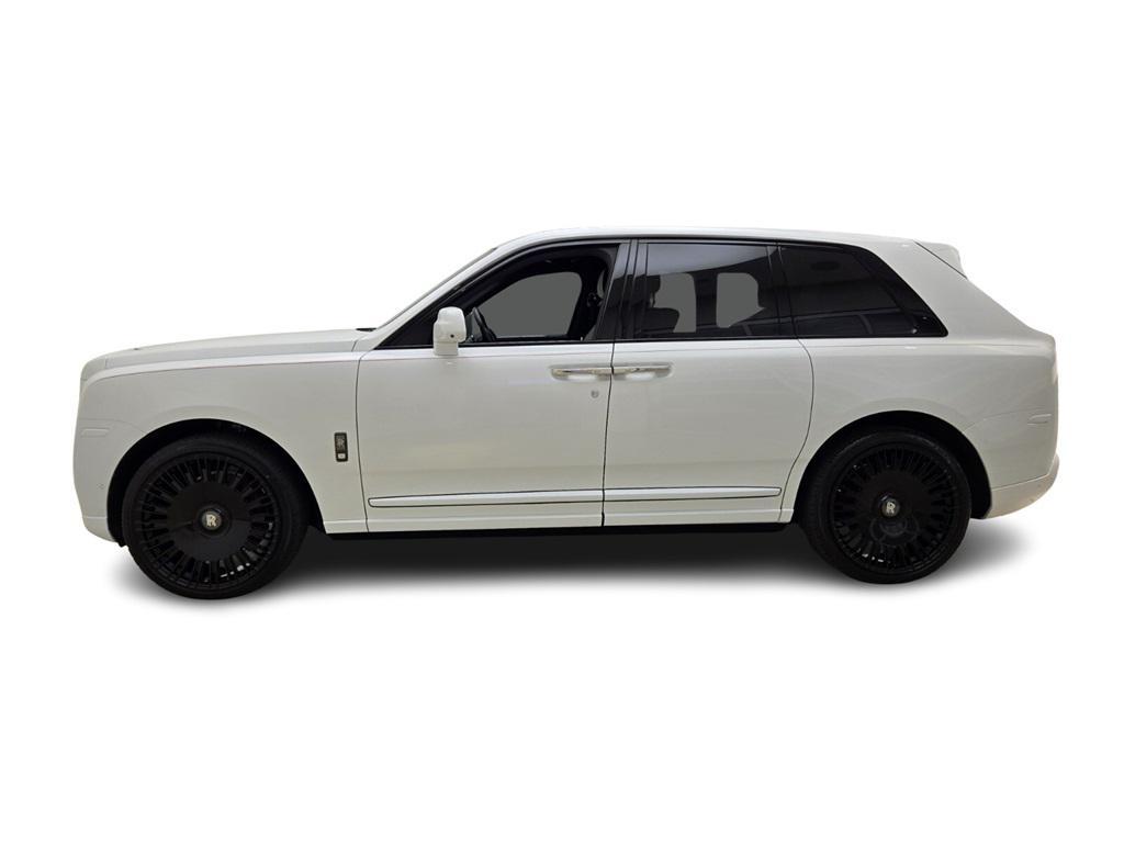 used 2021 Rolls-Royce Cullinan car, priced at $249,990