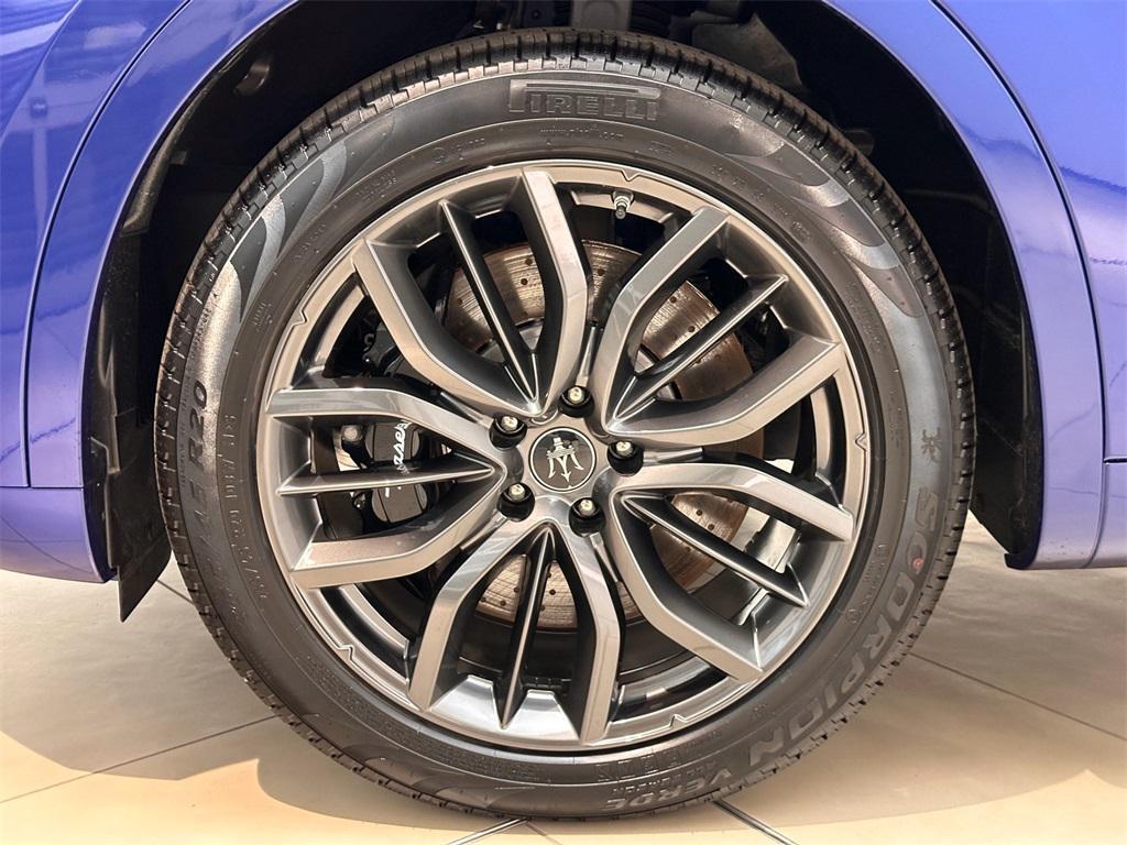 new 2024 Maserati Levante car, priced at $103,495