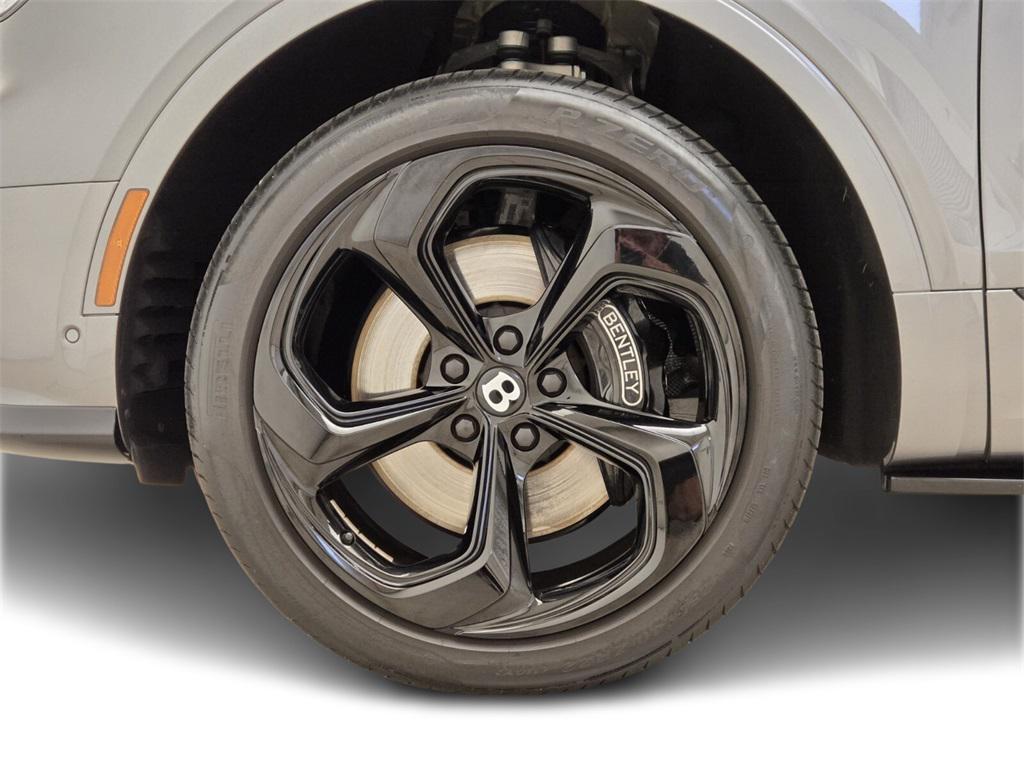 used 2022 Bentley Bentayga car, priced at $144,990