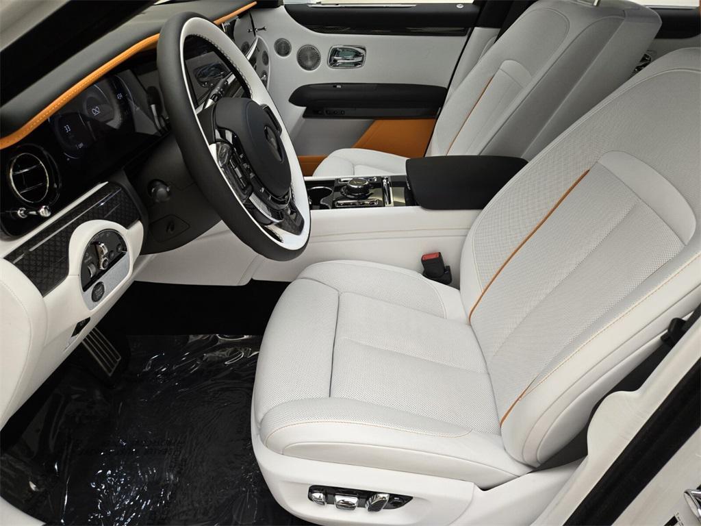 new 2025 Rolls-Royce Ghost car, priced at $505,150