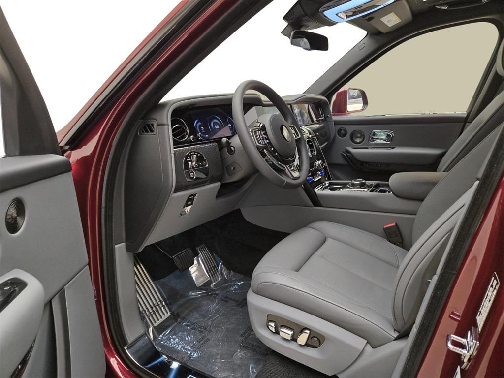 new 2025 Rolls-Royce Cullinan car, priced at $540,775