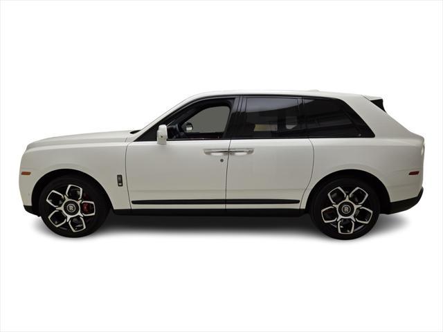 used 2022 Rolls-Royce Cullinan car, priced at $364,990