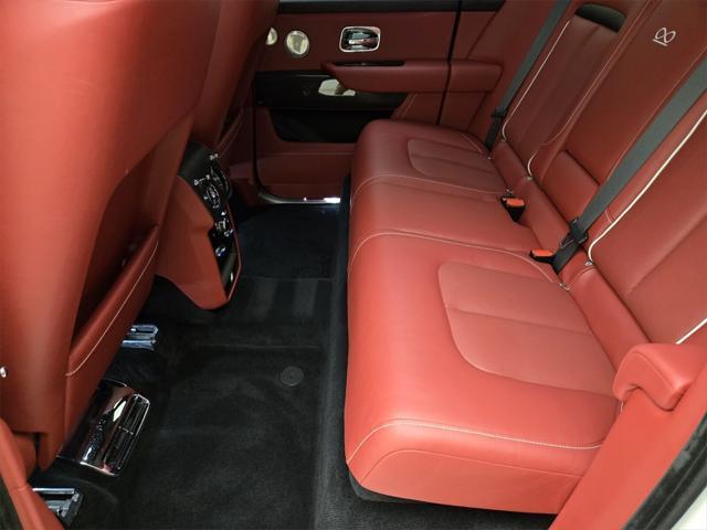 used 2022 Rolls-Royce Cullinan car, priced at $364,990