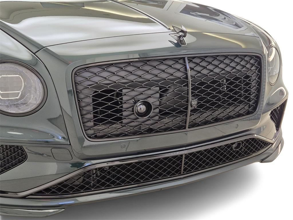 new 2025 Bentley Flying Spur car, priced at $376,130