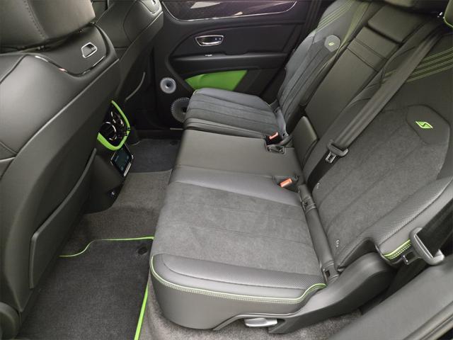 new 2025 Bentley Bentayga car, priced at $277,040