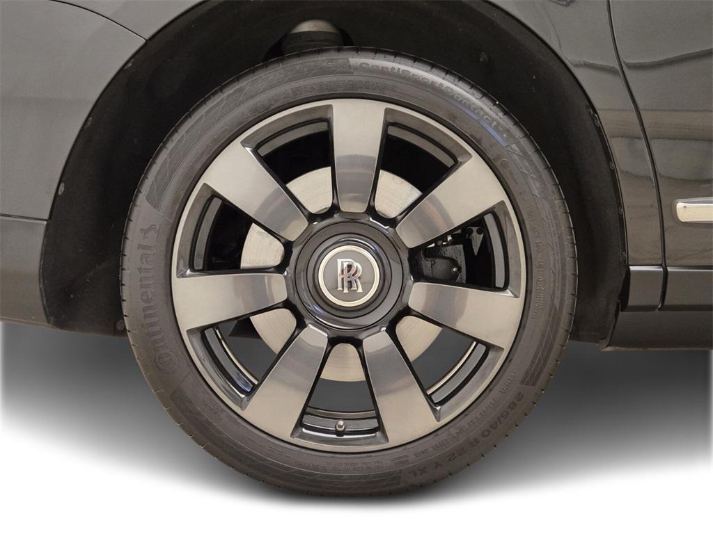 used 2020 Rolls-Royce Cullinan car, priced at $259,990