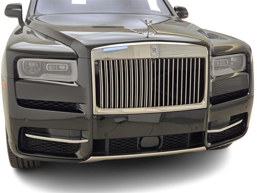 used 2020 Rolls-Royce Cullinan car, priced at $259,990